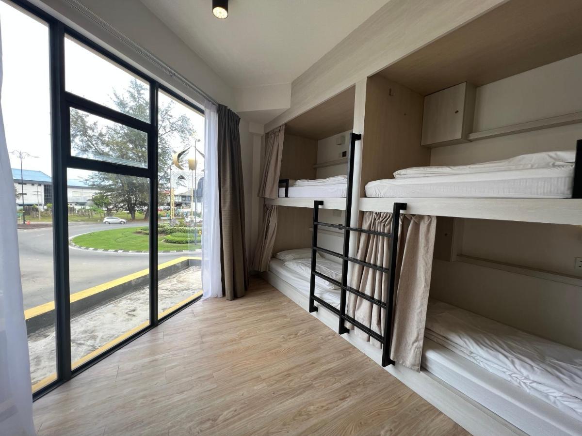 Bulatan Hostel Tanjong Aru Luaran gambar